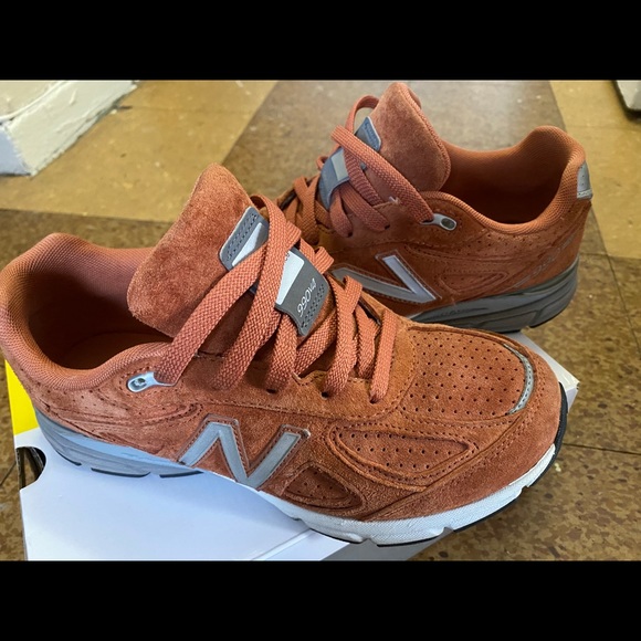 new balance 990v4 big kid